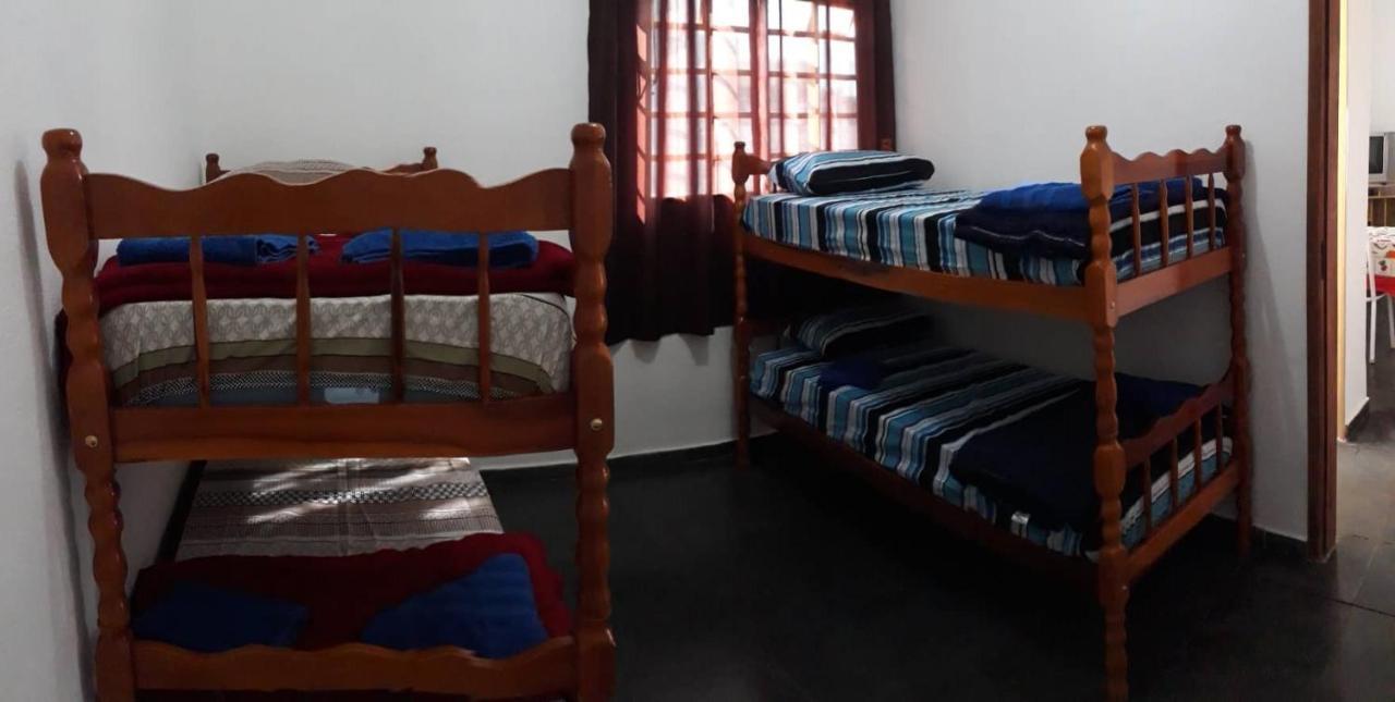 Apartment 10 Pessoas Proximo A Basilica Aparecida (Sao Paulo)